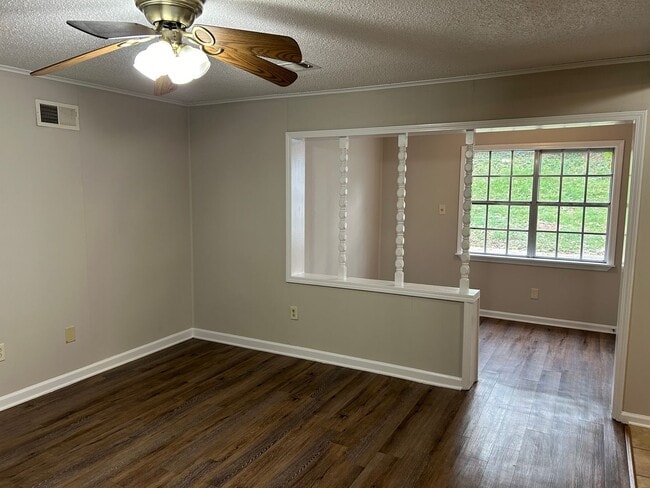 Building Photo - 1397 Ticonderoga Dr