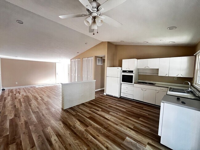 Foto del edificio - Wonderful 3 Bed and 1.5 Bath Ranc-Style Home