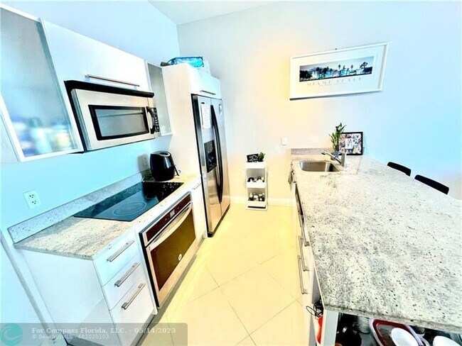 Foto del edificio - 185 SW 7th St