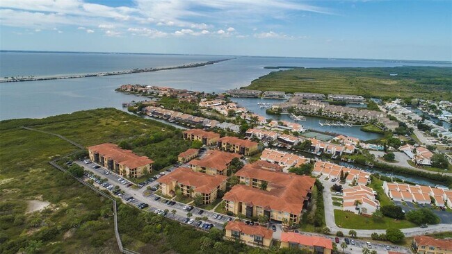 Foto del edificio - 4323 Bayside Village Dr