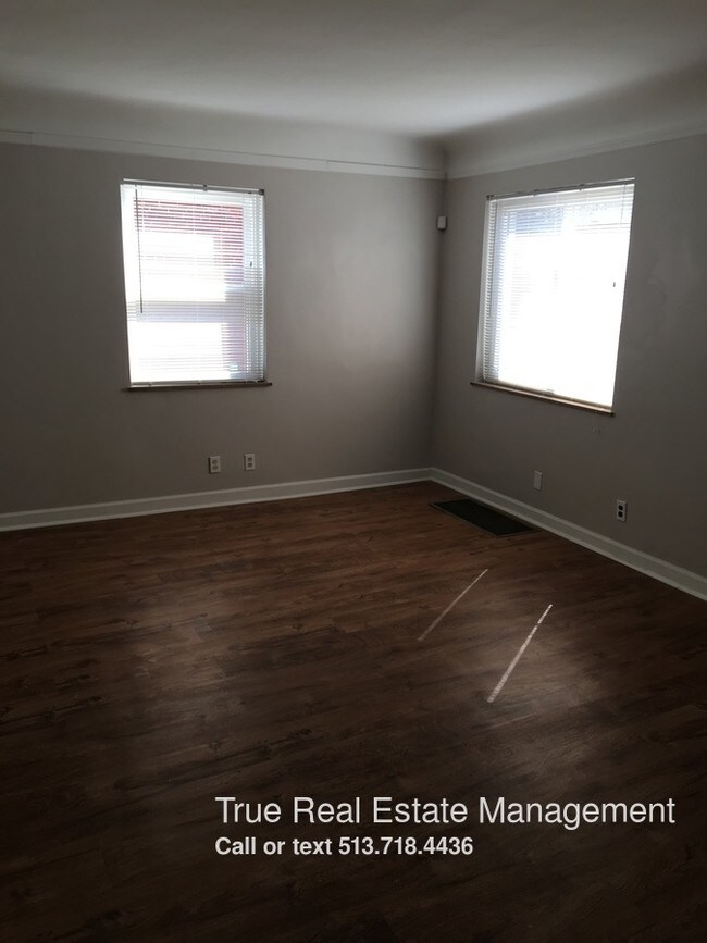 Building Photo - 2264 Rosedale Ave