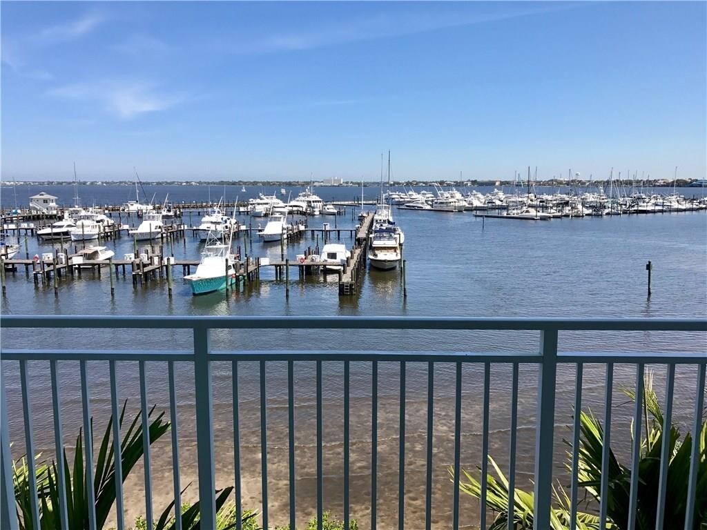 Foto principal - 815 NW Flagler Ave