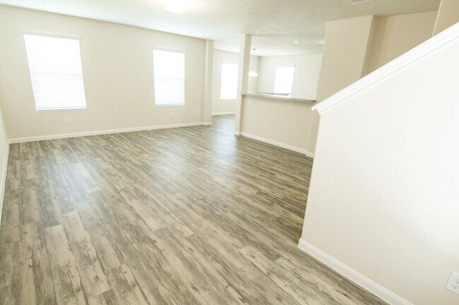 Building Photo - 6011 Fading Night Dr