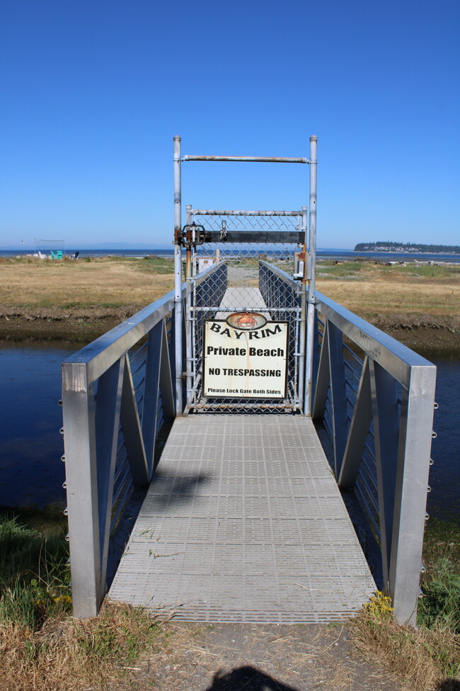Foto del edificio - 7650 Birch Bay Dr