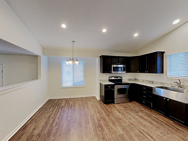 Building Photo - 7898 Cochise Way