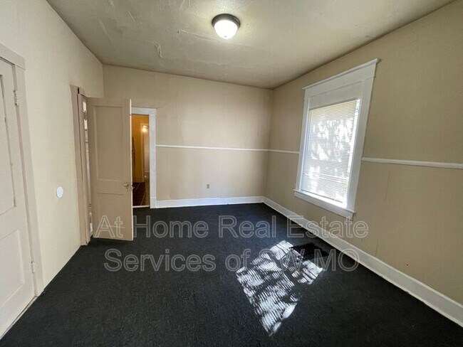 Foto del edificio - 1470 N Grant Ave