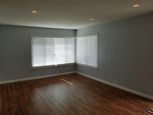 Foto del edificio - 1707 Tiburon Ct