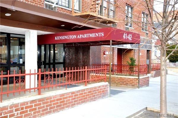 Foto principal - 41-42-42 73rd St