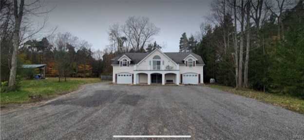 Foto del edificio - 1650 Carmen Rd