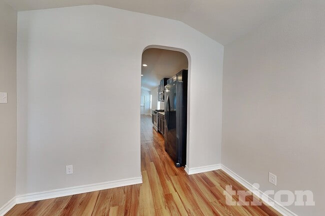 Building Photo - 6214 Falsetto Voice