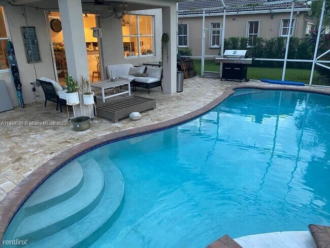 Foto del edificio - 4 br, 2.5 bath House - 1863 Silverbell Ter