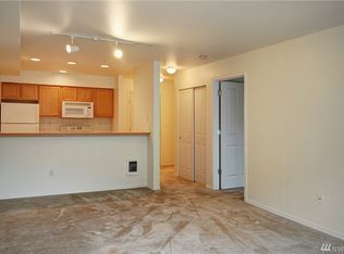 Building Photo - University Village/Seattle 1bd 1bath Condo...