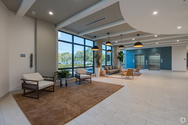 Lobby Photo - Grand View Park