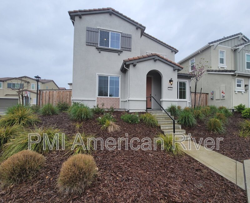 Foto principal - 1648 Scarlet Ash Ave