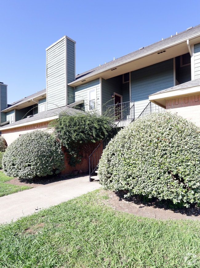 Foto del edificio - Villa Monterrey Apartments