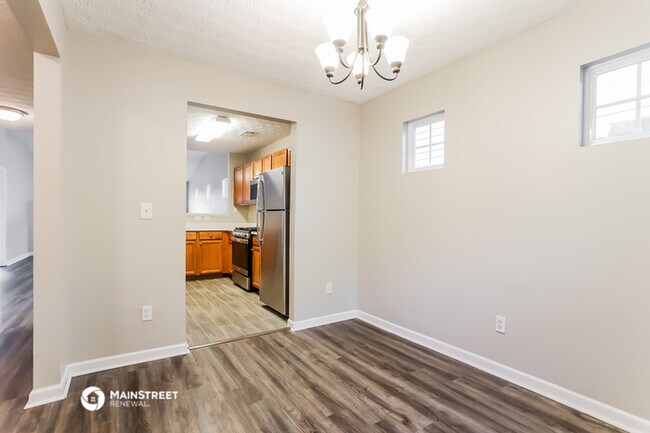 Foto del edificio - 490 Arrowhead Dr