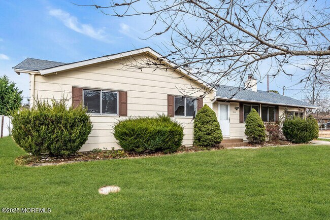 Foto del edificio - 1841 2nd Ave