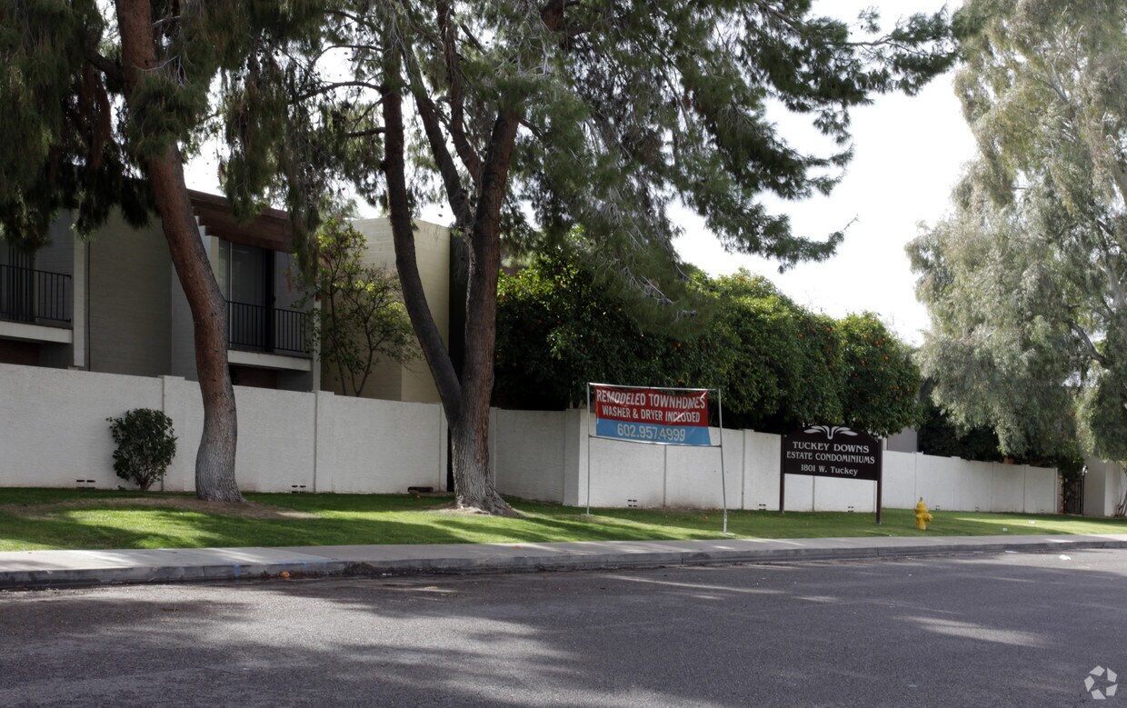 Tuckey Downs Estate Condominiums - Tuckey Downs Estates Condominiums