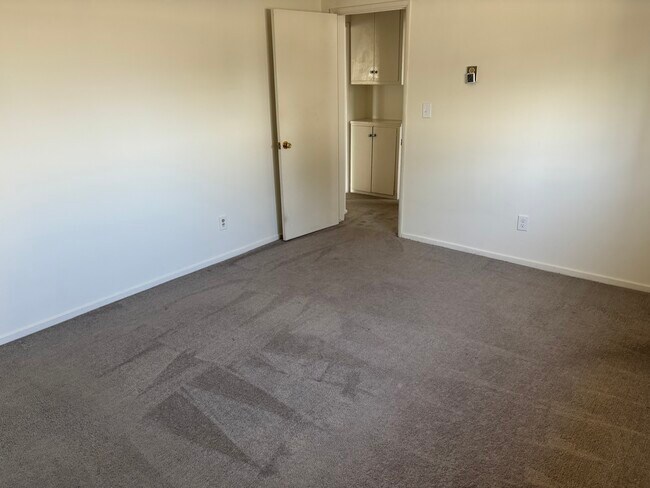 Foto del edificio - 12711 Matteson Ave