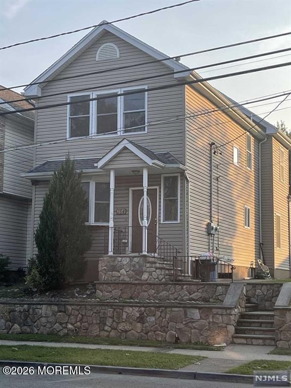 Building Photo - 154 Maple Ave