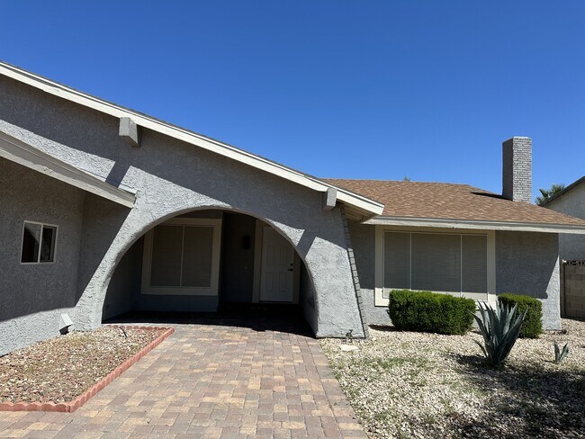 Building Photo - 5442 Sandpiper Ln