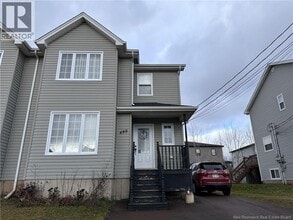 Building Photo - 488 Evergreen Dr
