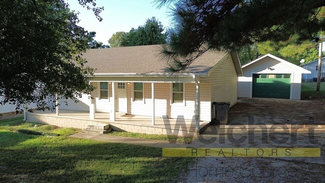 Building Photo - Charming 3 Bedroom, 2 Bath Home for Rent