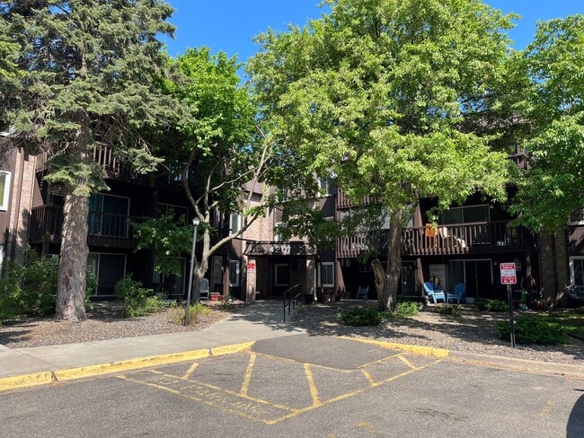 Building Photo - Maintenance-Free Living By The Beach