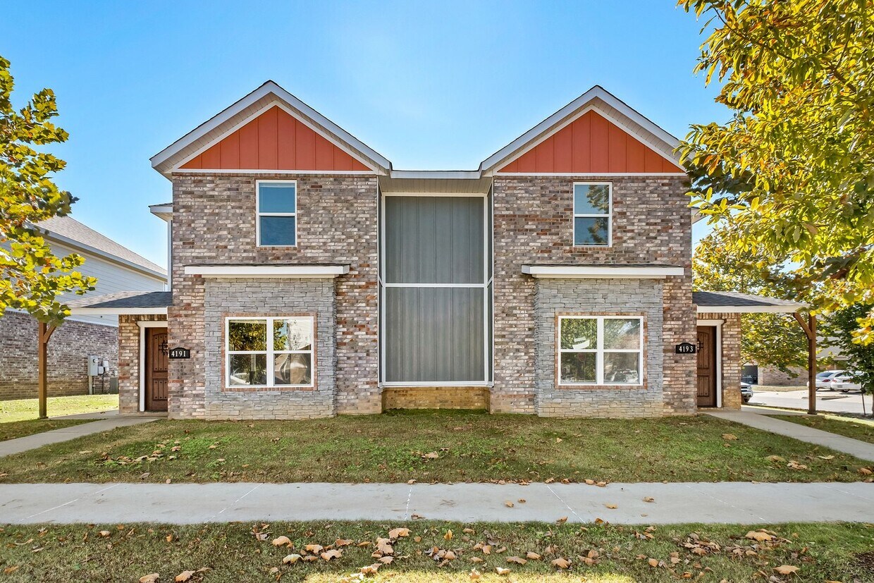 4191 W Santa Maria Ln Unit 4193, Fayetteville, AR 72704 Room for Rent in Fayetteville, AR