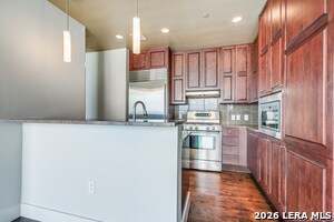 Foto del edificio - 610 E Market St