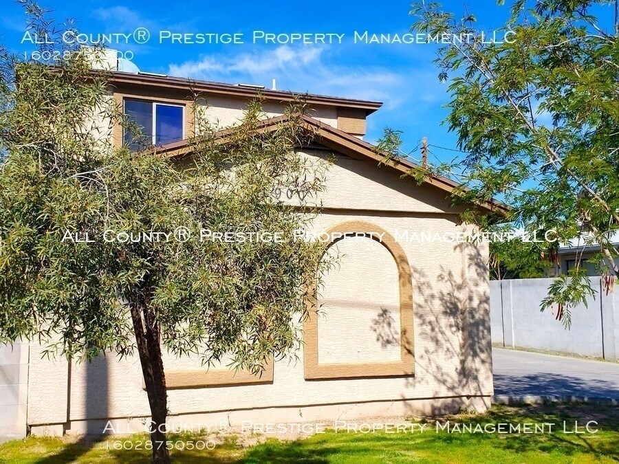 Foto del edificio - 900 E Roma Ave