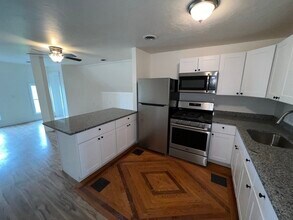 Building Photo - 785 N Montello St