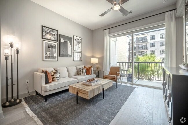 Interior Photo - Domain Heights