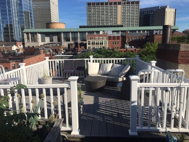 Building Photo - 296 Commonwealth Ave