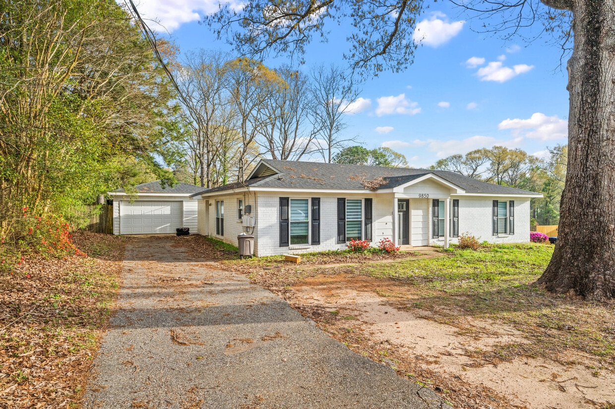 Primary Photo - 9850 Sky Vista Dr