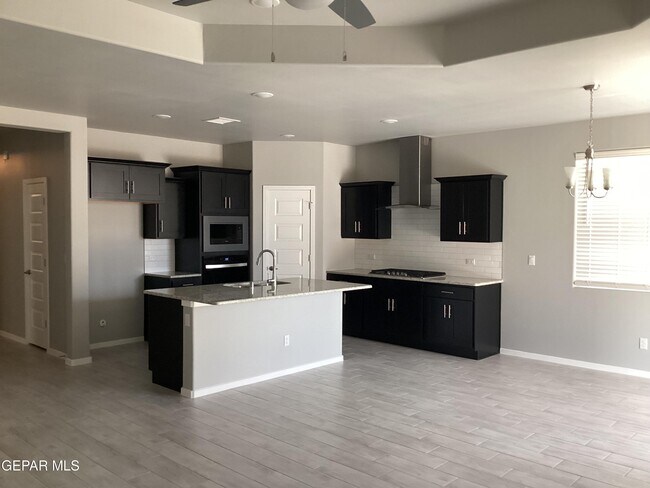 Foto del edificio - 116 Sarah Trl