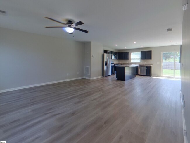 Foto del edificio - 120 Castlebrook Dr
