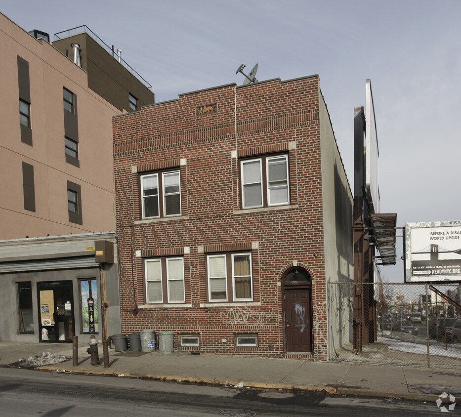 Foto del edificio - 193 Greenpoint Ave