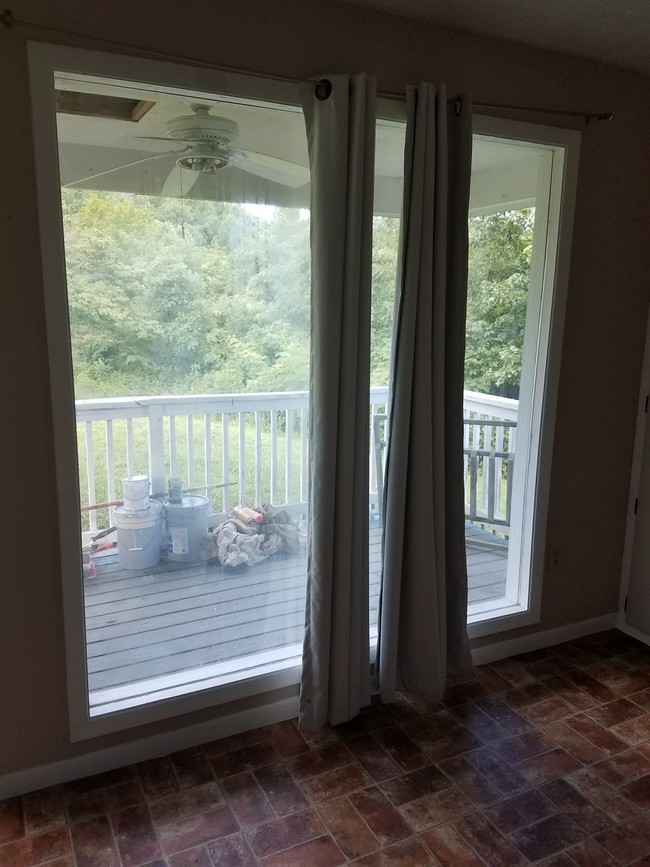 Building Photo - 200 Mullinax Ln
