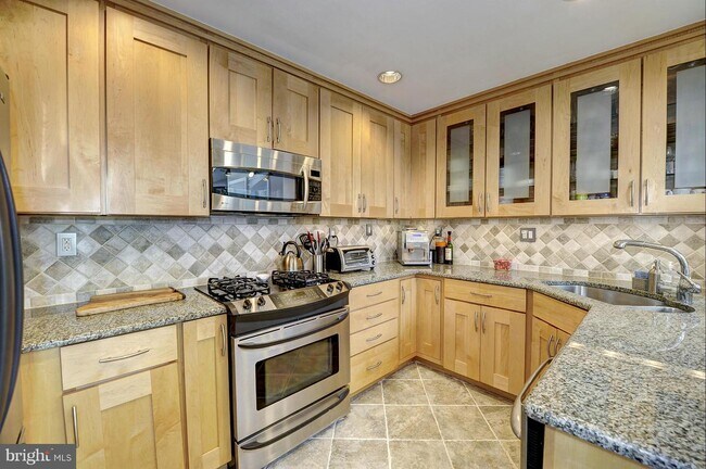 Foto del edificio - 3008 Cortland Pl NW