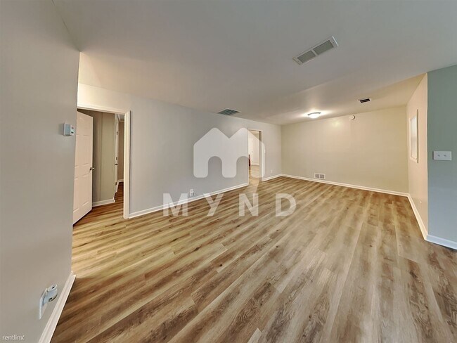 Building Photo - 4 br, 1.5 bath House - 2116 Barbara Ln