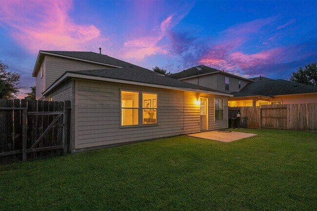 Foto del edificio - 24627 Cornell Park Ln