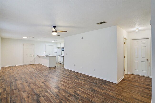 Building Photo - 3/2 Townhome in Rankin County