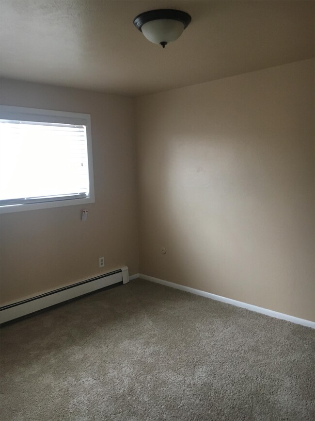 Foto del edificio - 4231 Forrest Hill Pl