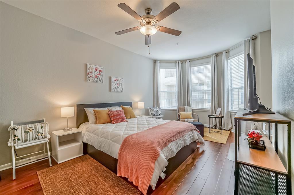 Foto principal - 7575 Kirby Dr