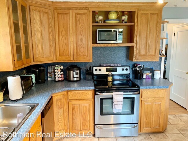 Building Photo - 3 br, 2 bath House - 269 West Center Street