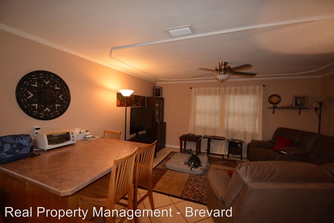 Foto del edificio - 1033 Lakemoor Blvd