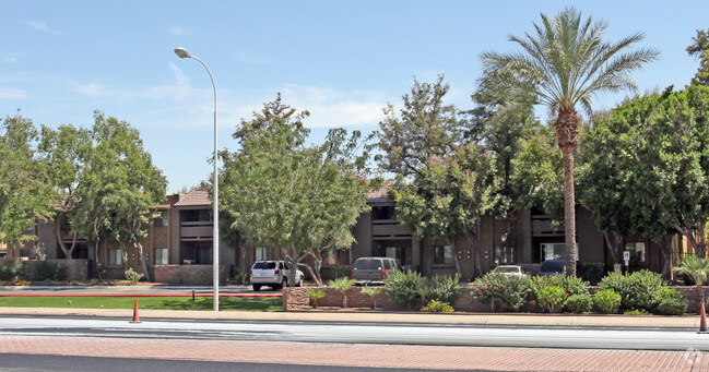 Building Photo - Camelback Terraces