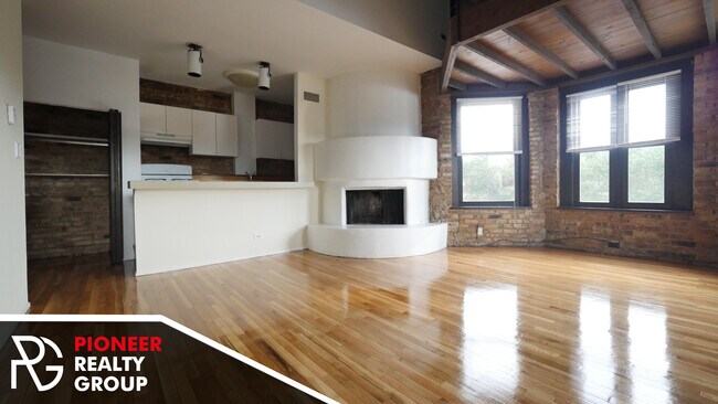Foto del edificio - 551 W Wellington Ave
