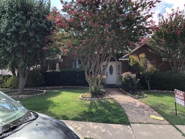 Foto del edificio - 207 N Fountain Gate Dr